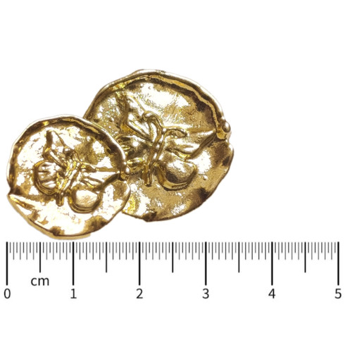 دکمه فلزی طرح پروانه